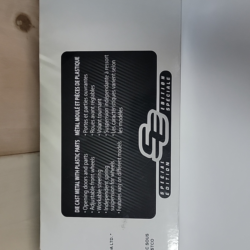 Corvette Model Maisto 1:18 Special Edition 2020 Chevrolet Stingray Coupe… - Picture 12 of 13